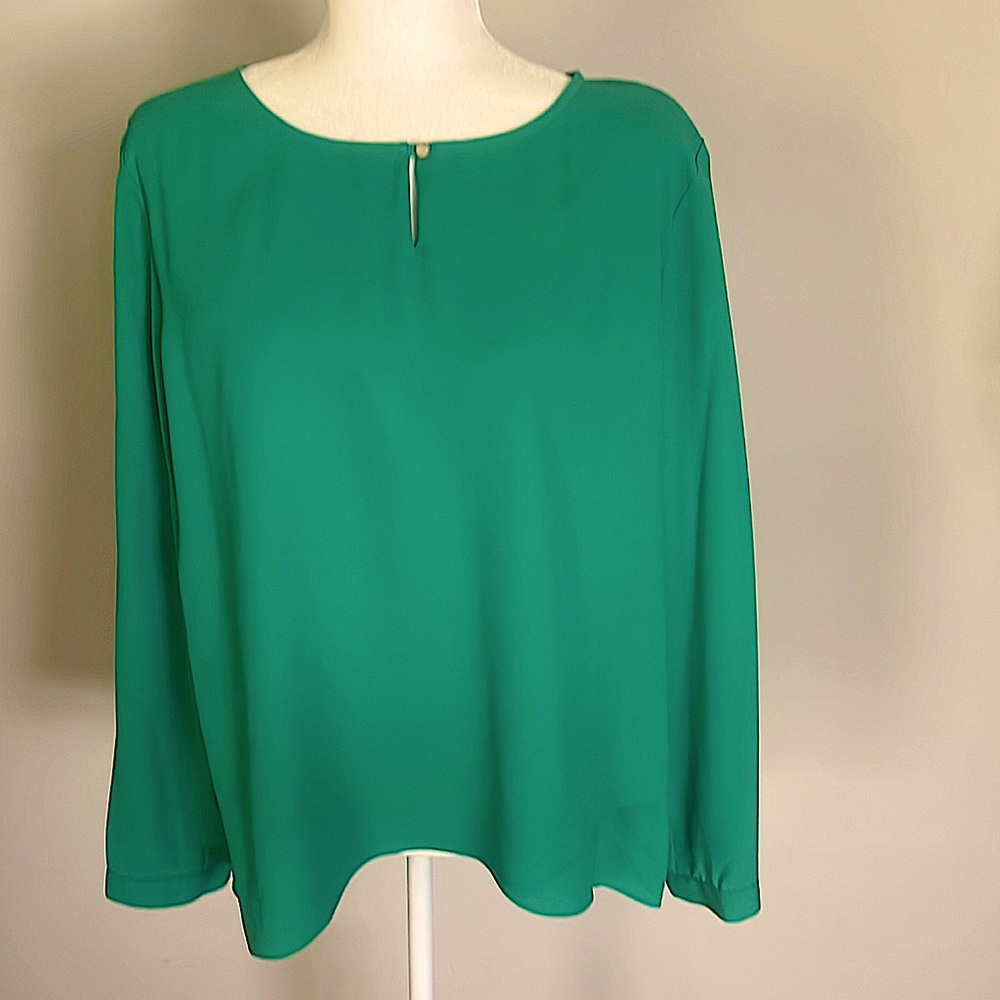 Chicos tiered Aimee top size 2